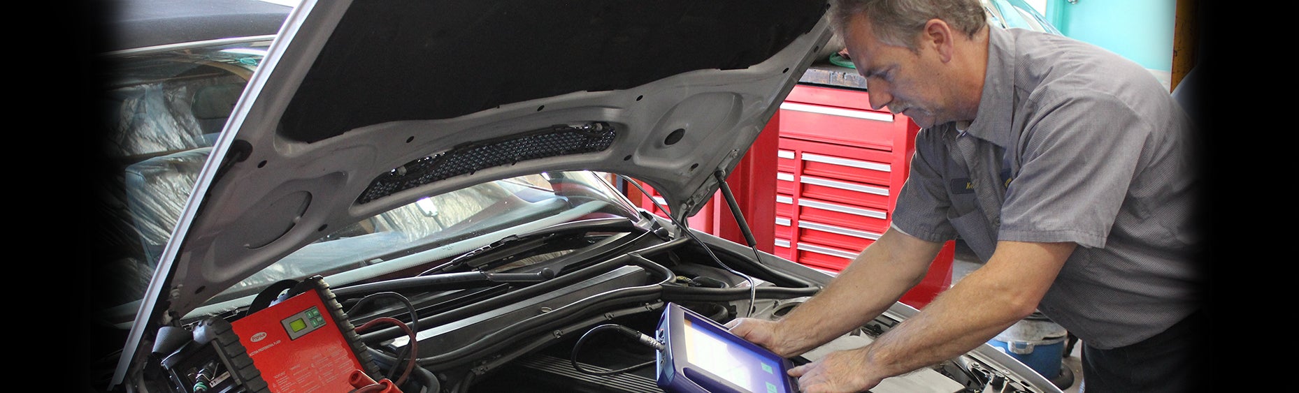 car mechanic diagnostic